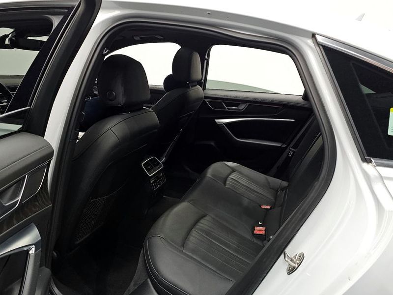 2022 Audi A6 45 TFSI Quattro Premium photo 12