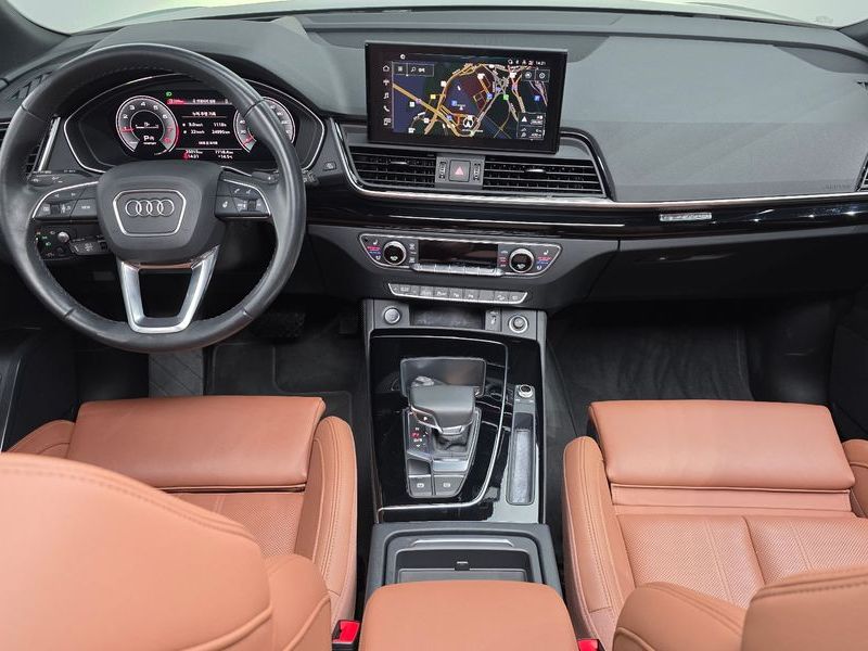 2022 Audi Q5 45 TFSI Quattro Premium Sportback photo 7