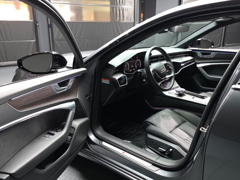 2025 Audi A6 45 TFSI Quattro Premium photo 10