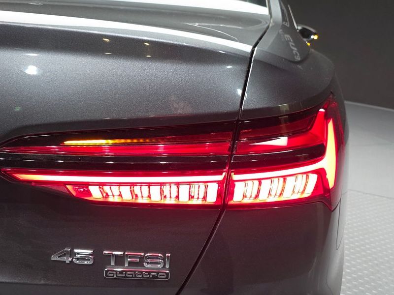 2025 Audi A6 45 TFSI Quattro Premium photo 23