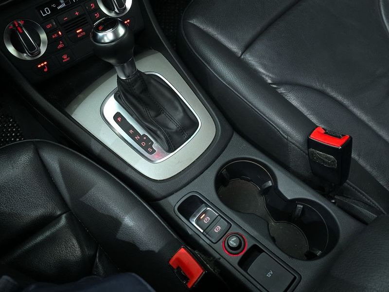 2014 Audi Q3 2.0 TDI Quattro 8U photo 9