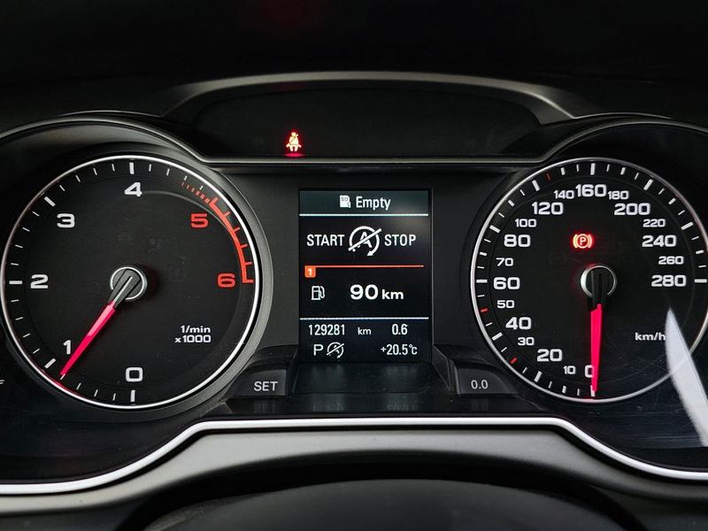 2015 Audi A4 30 TDI Dynamic B8 photo 8