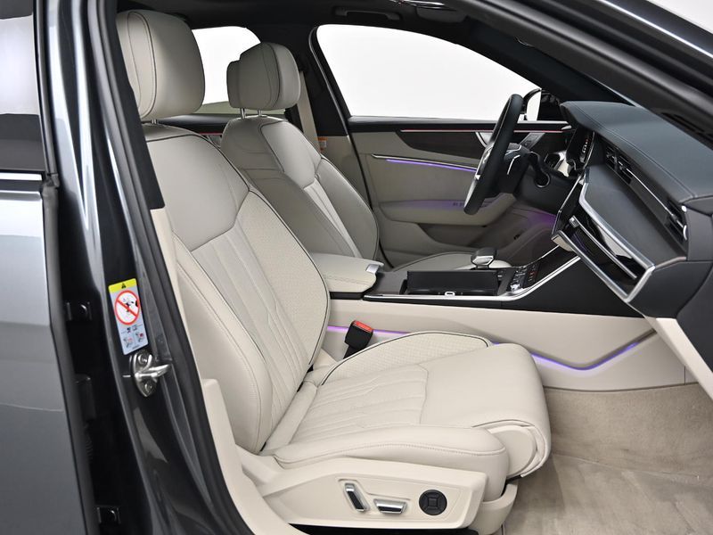 2025 Audi A6 45 TFSI Premium photo 10