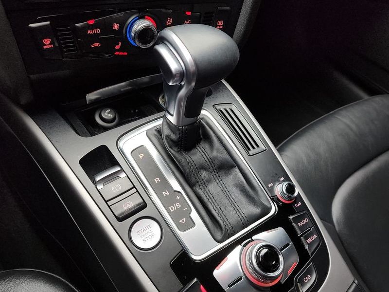 2015 Audi A4 30 TDI Dynamic B8 photo 9