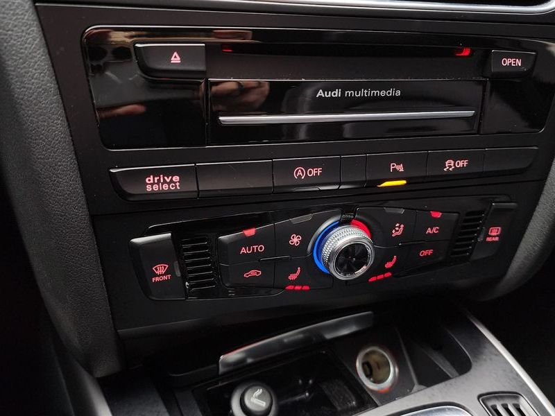 2015 Audi A4 30 TDI Dynamic B8 photo 17