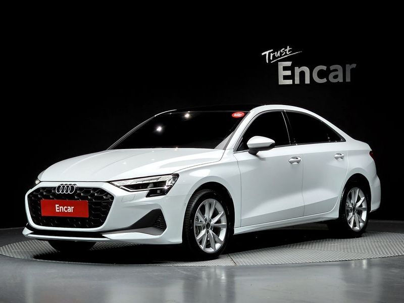 2025 Audi A3 40 TFSI photo 1