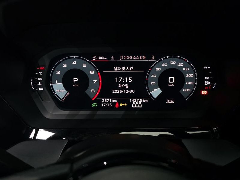 2025 Audi A3 40 TFSI photo 8