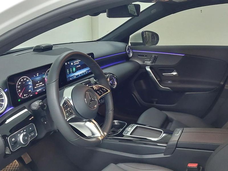 2026 Mercedes-Benz A-Class A220 Hatchback photo 13