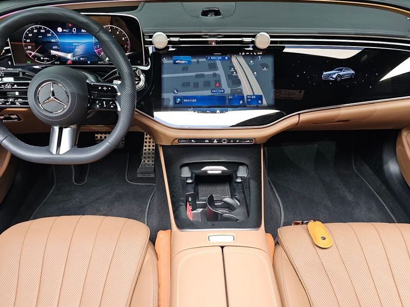 2026 Mercedes-Benz E-Class E300 4MATIC AMG Line photo 7