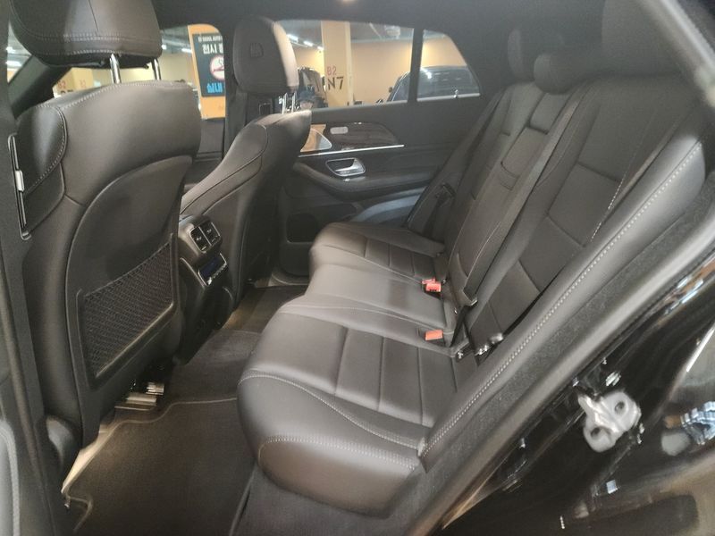 2026 Mercedes-Benz E-Class GLE450d 4MATIC Coupe photo 8