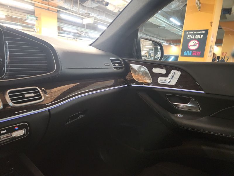 2026 Mercedes-Benz E-Class GLE450d 4MATIC Coupe photo 17