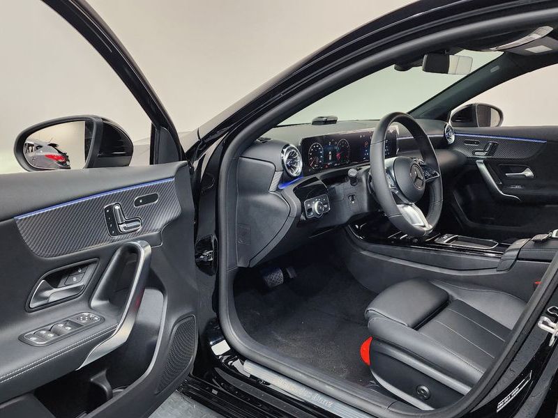2025 Mercedes-Benz A-Class A220 Hatchback photo 10