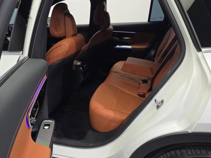 2026 Mercedes-Benz C-Class GLC220 d 4MATIC photo 11