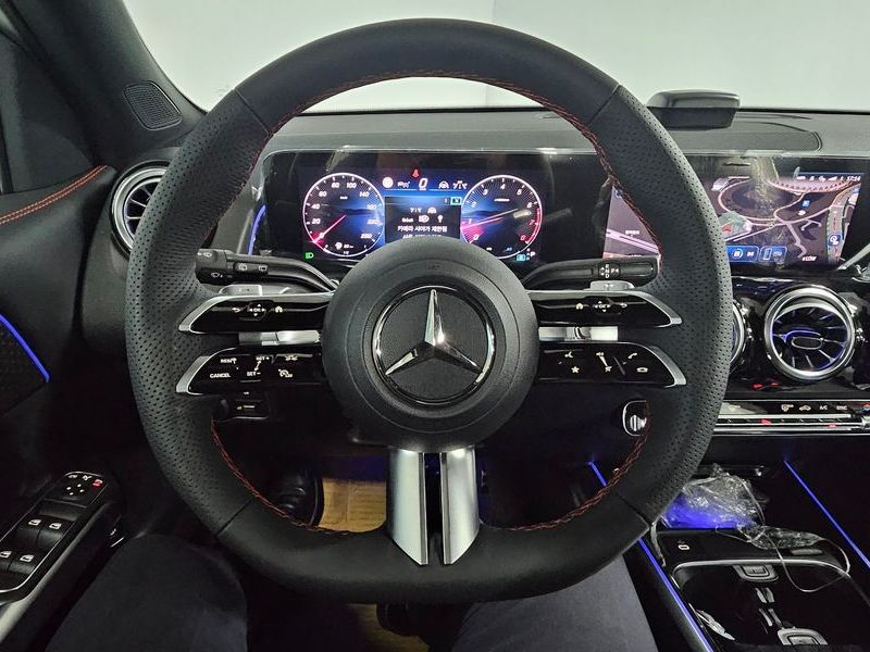 2025 Mercedes-Benz B-Class GLB250 4MATIC photo 10