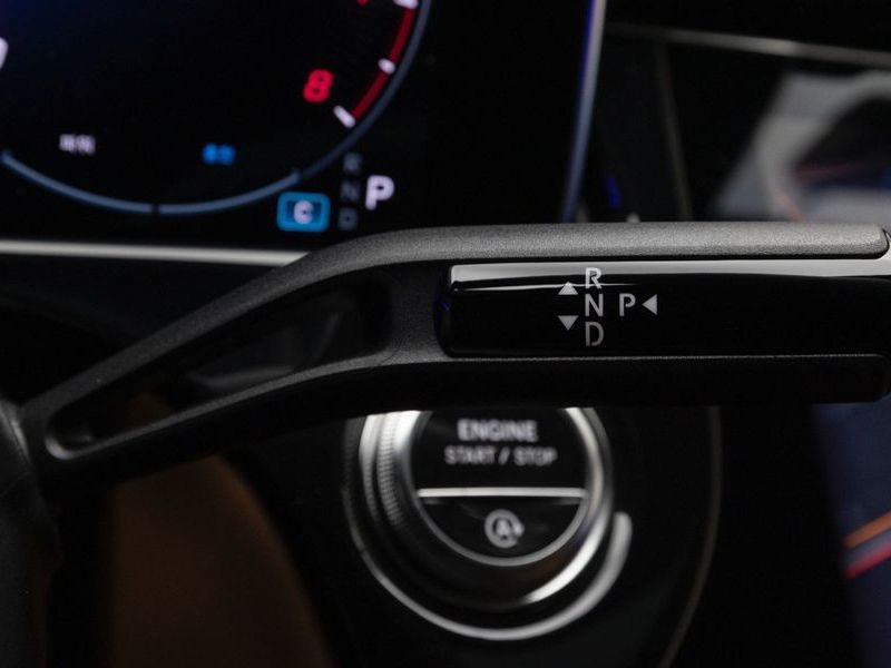 2026 Mercedes-Benz E-Class E300 4MATIC AMG Line photo 9
