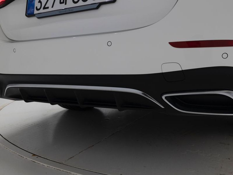 2026 Mercedes-Benz E-Class E300 4MATIC AMG Line photo 18