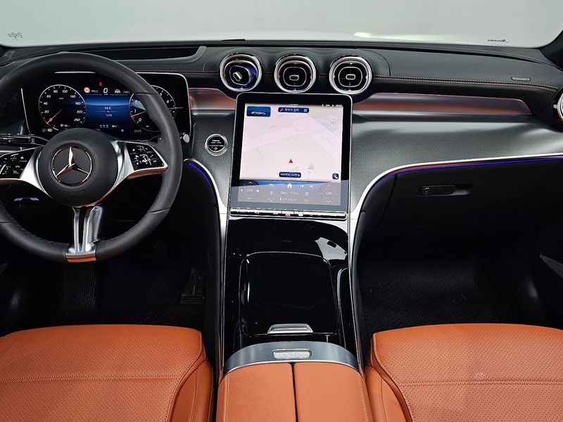 2026 Mercedes-Benz C-Class GLC300 4MATIC Avnatgarde Coupe photo 7