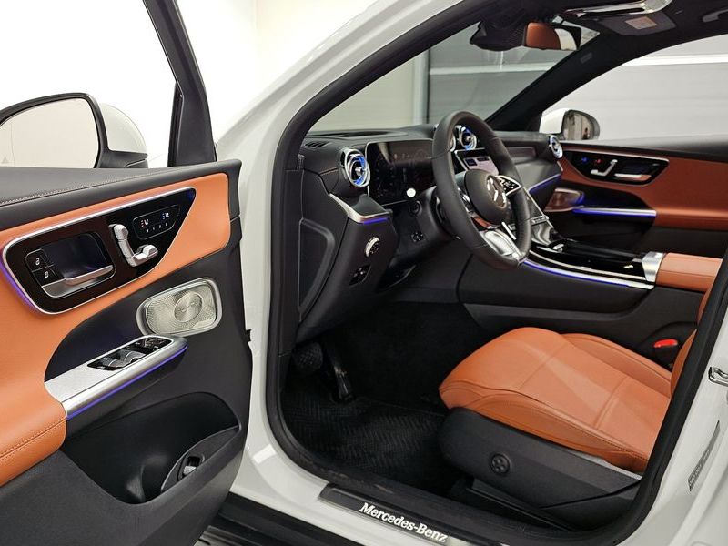 2026 Mercedes-Benz C-Class GLC300 4MATIC Avnatgarde Coupe photo 10