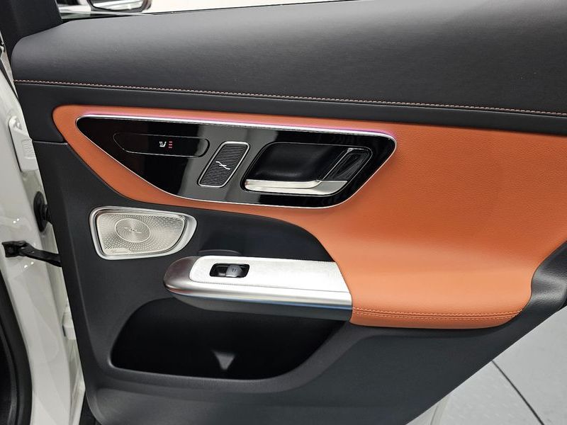 2026 Mercedes-Benz C-Class GLC300 4MATIC Avnatgarde Coupe photo 25