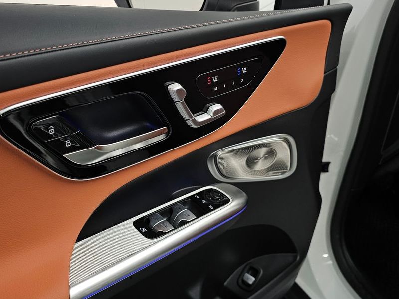 2026 Mercedes-Benz C-Class GLC300 4MATIC Avnatgarde Coupe photo 27