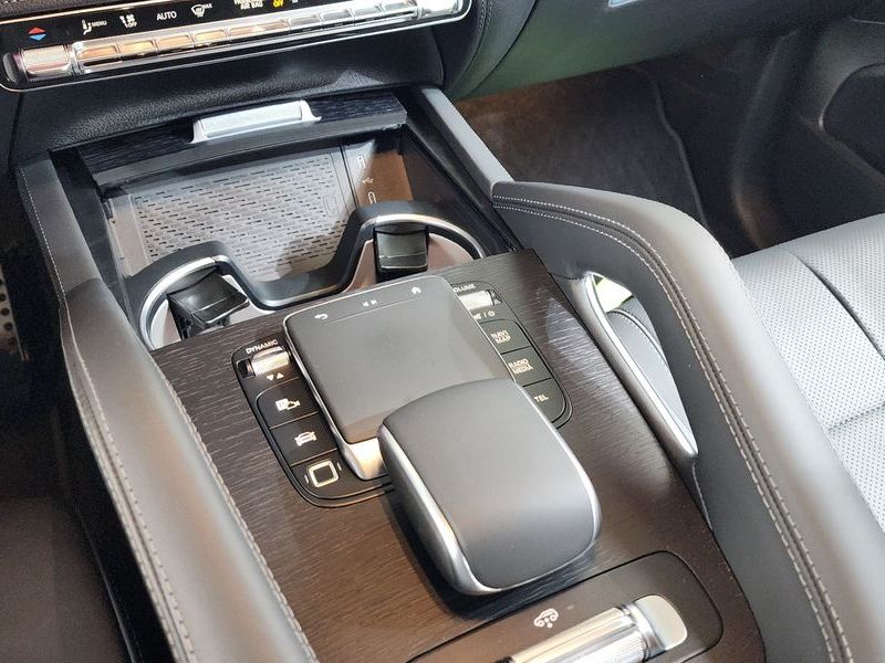 2026 Mercedes-Benz S-Class GLS450d 4MATIC photo 9