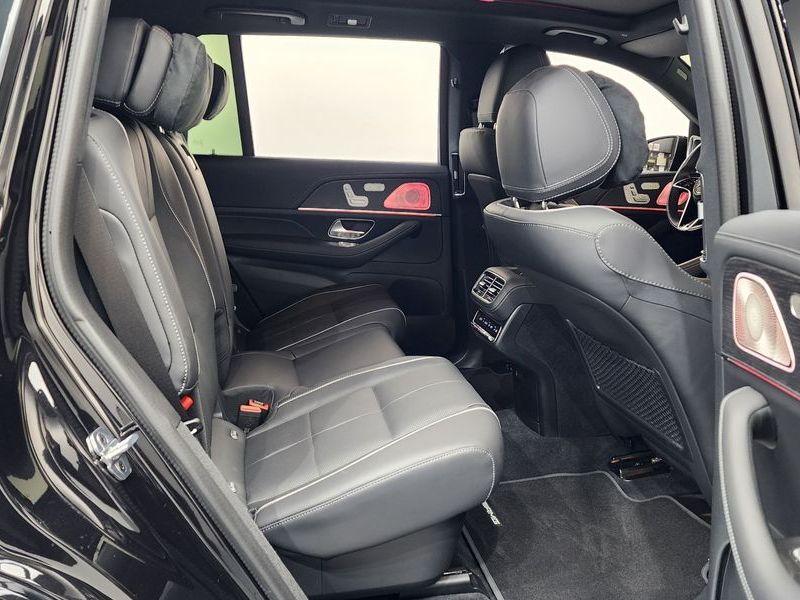 2026 Mercedes-Benz S-Class GLS450d 4MATIC photo 11