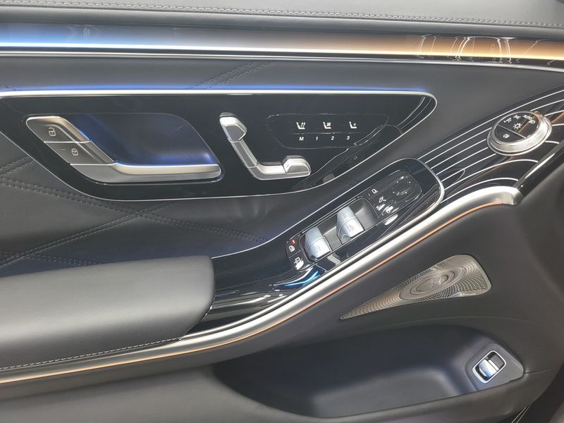 2026 Mercedes-Benz S-Class Maybach S580 4MATIC photo 9