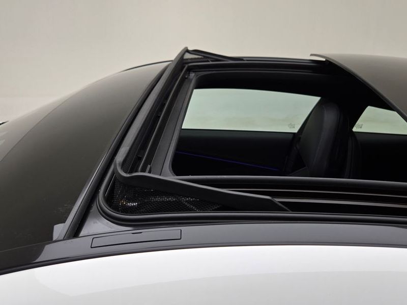 2025 Mercedes-Benz E-Class CLE450 4MATIC Coupe photo 12