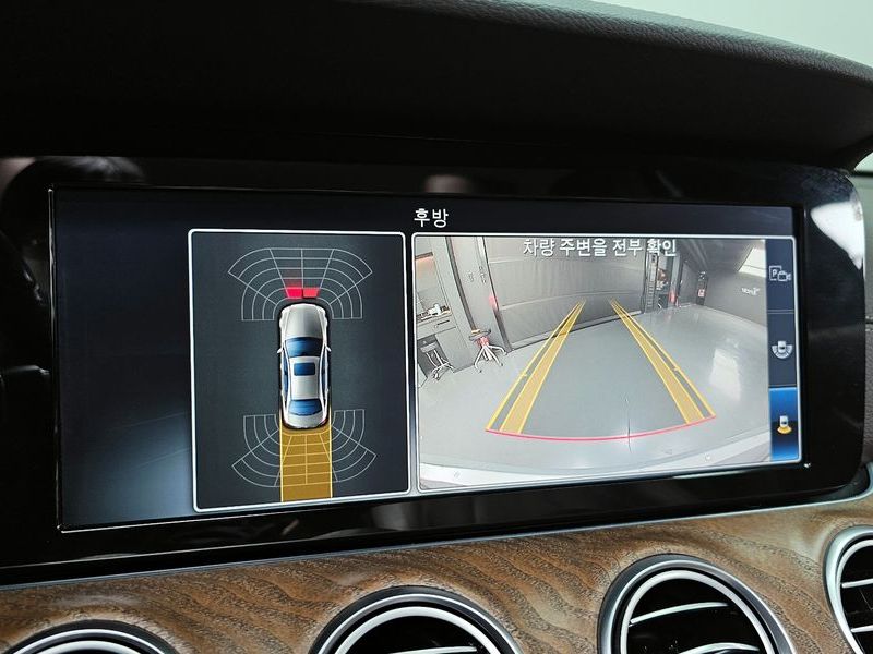 2017 Mercedes-Benz E-Class E220d Exclusive photo 15