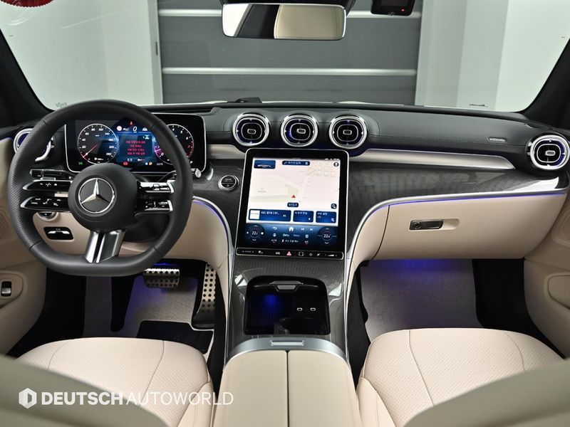 2025 Mercedes-Benz E-Class CLE200 Coupe photo 8