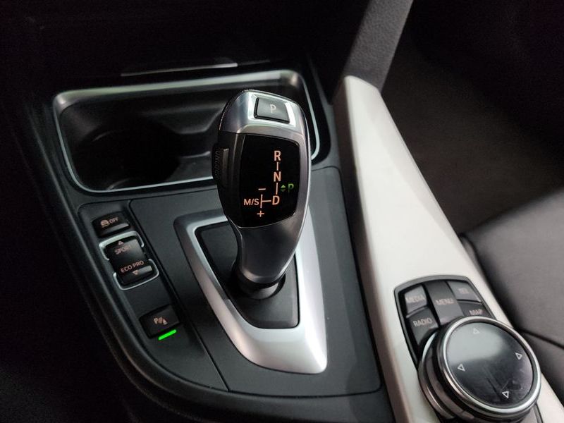 2014 BMW 3 Series 320d ED Edition photo 9
