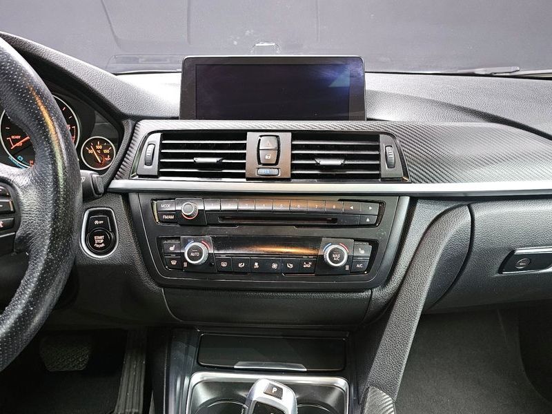 2014 BMW 3 Series 320d photo 14