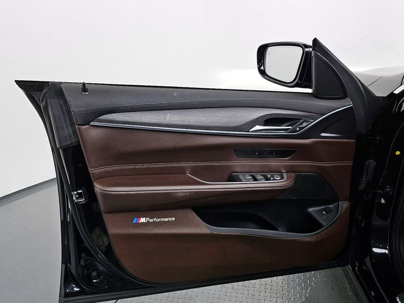 2021 BMW 6 Series 620d Luxury photo 24