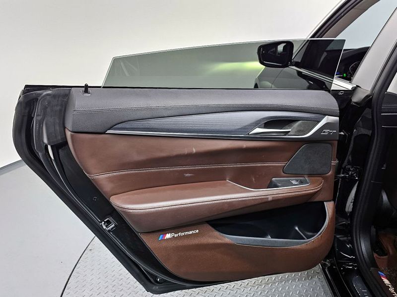 2021 BMW 6 Series 620d Luxury photo 25