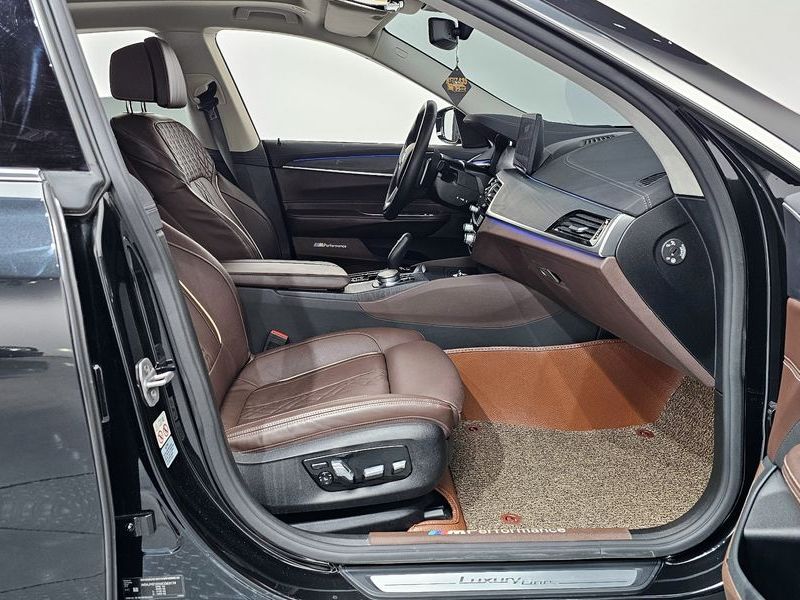 2021 BMW 6 Series 620d Luxury photo 26