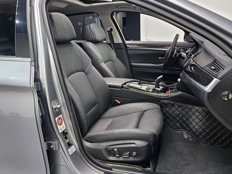 2015 BMW 5 Series 528i Luxury Plus photo 10