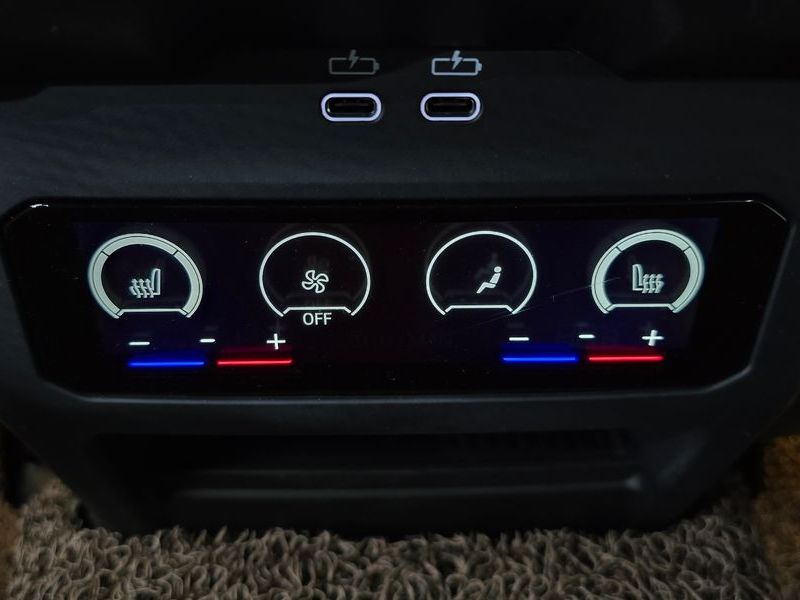 2026 BMW 5 Series 530e xDrive M Sport photo 18