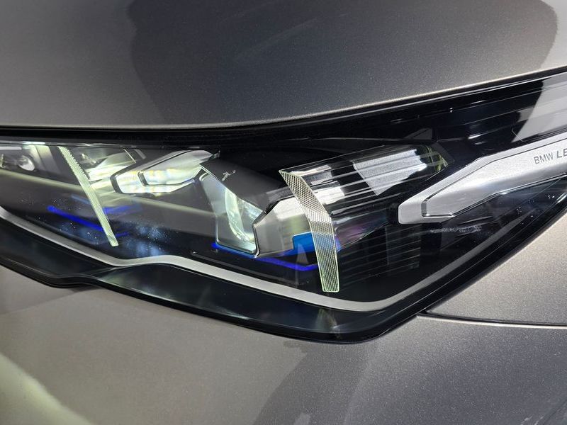 2026 BMW 5 Series 530e xDrive M Sport photo 22