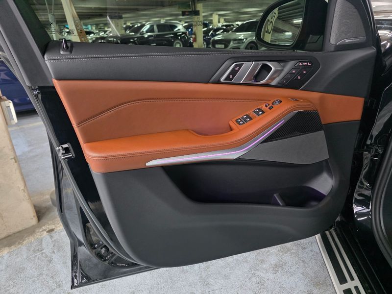 2026 BMW X7 xDrive 40i M Sport 6STR photo 14