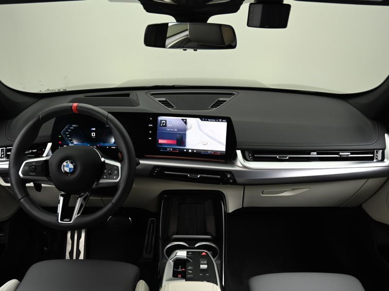 2026 BMW X1 M35i xDrive photo 7