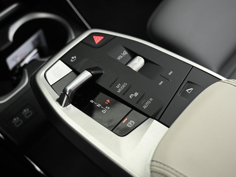 2026 BMW X1 M35i xDrive photo 9