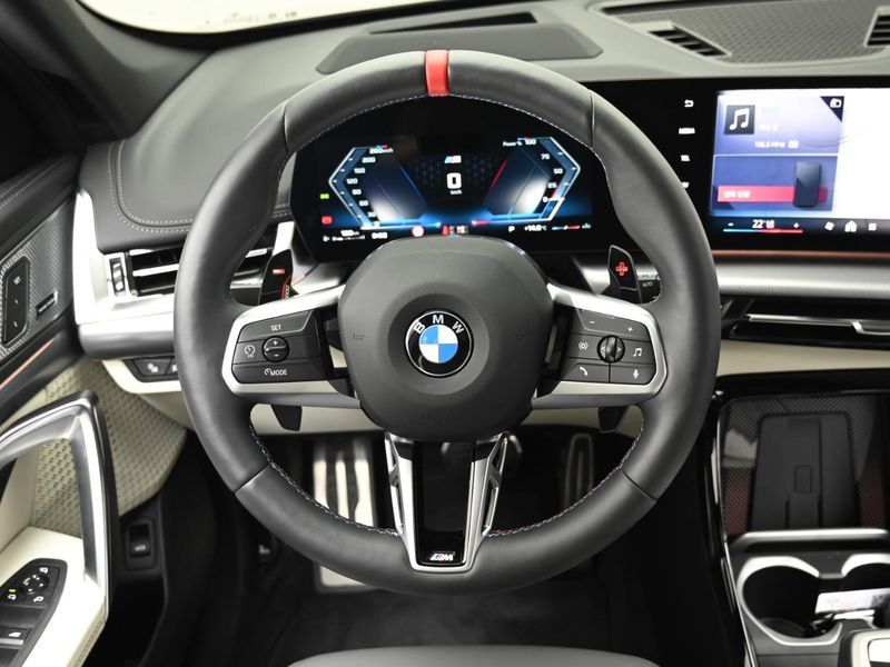 2026 BMW X1 M35i xDrive photo 13