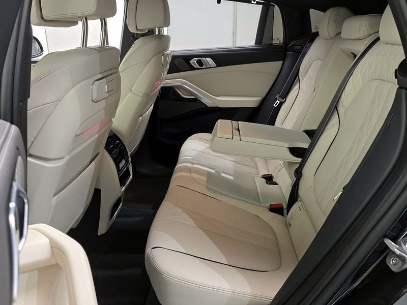 2026 BMW X6 xDrive40d M Sport Pro photo 12
