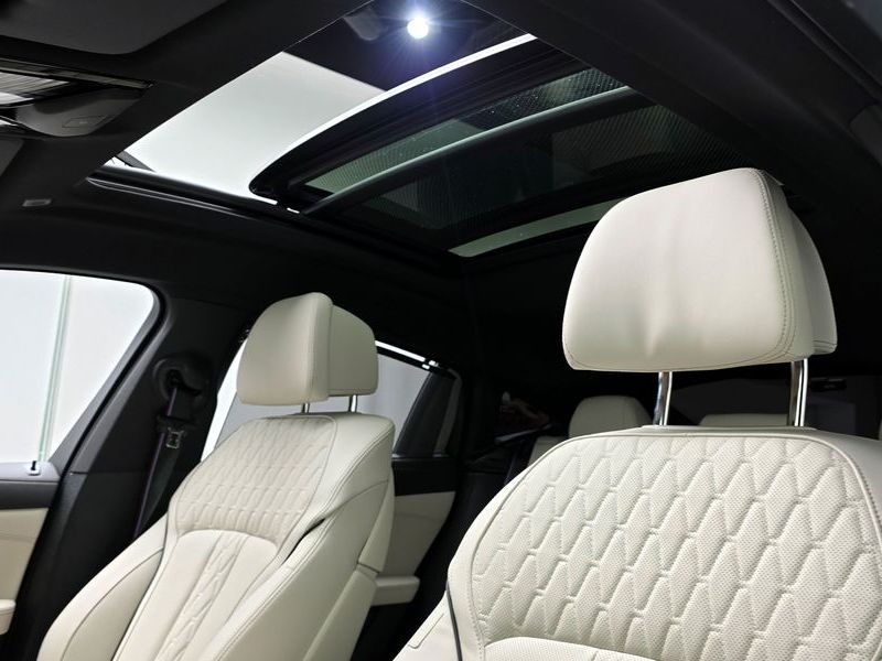 2026 BMW X6 xDrive40d M Sport Pro photo 19