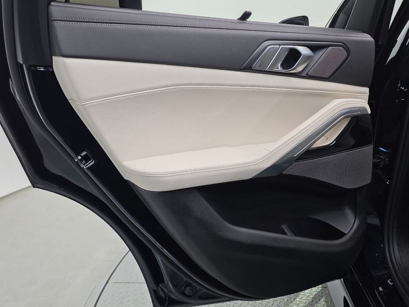 2026 BMW X6 xDrive40d M Sport Pro photo 25
