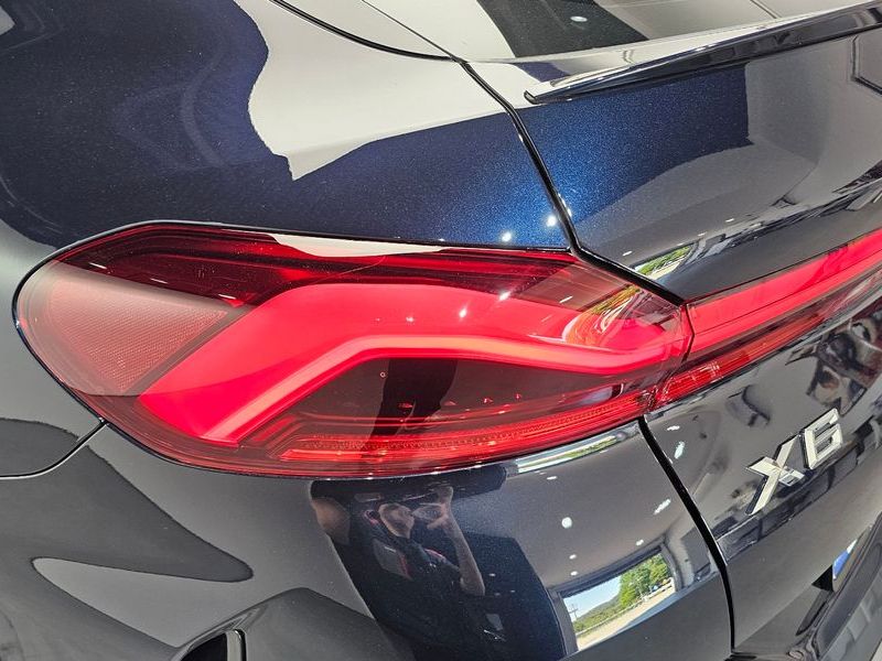 2026 BMW X6 xDrive40i M Sport photo 23