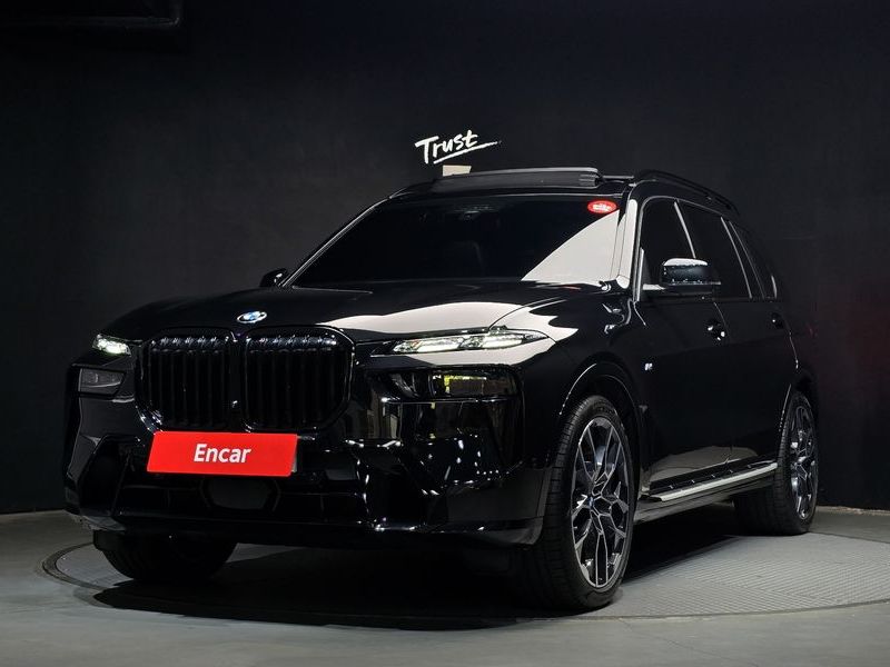 2026 BMW X7 xDrive 40i M Sport 7STR photo 1