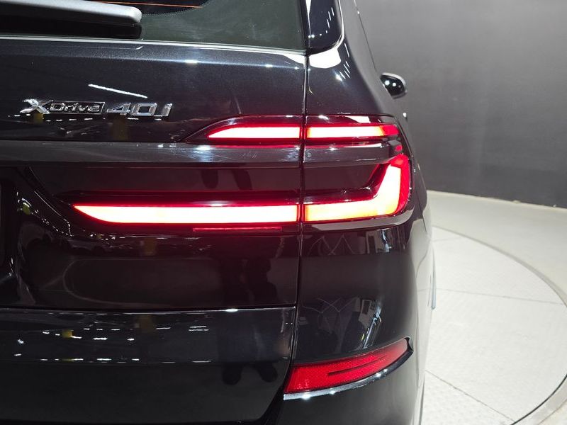 2026 BMW X7 xDrive 40i M Sport 7STR photo 23