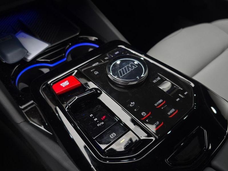 2026 BMW M5 Sedan photo 9