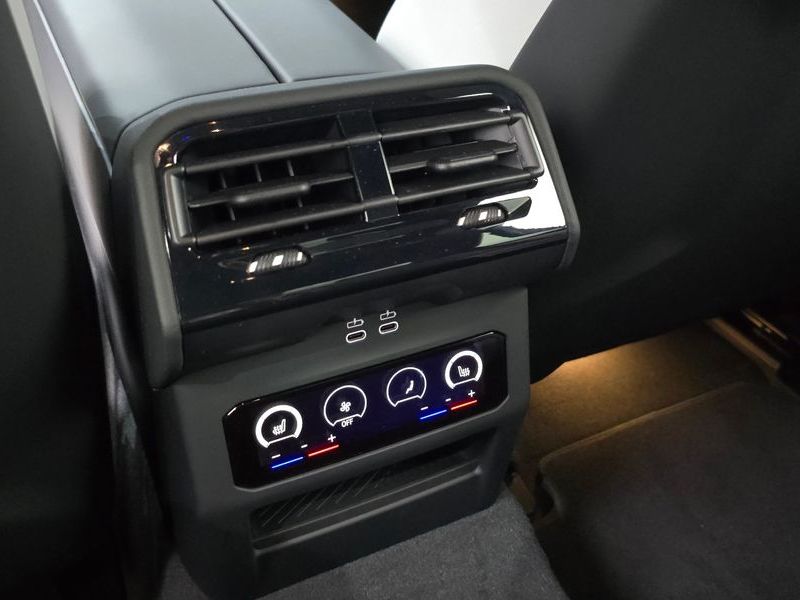 2026 BMW M5 Sedan photo 19